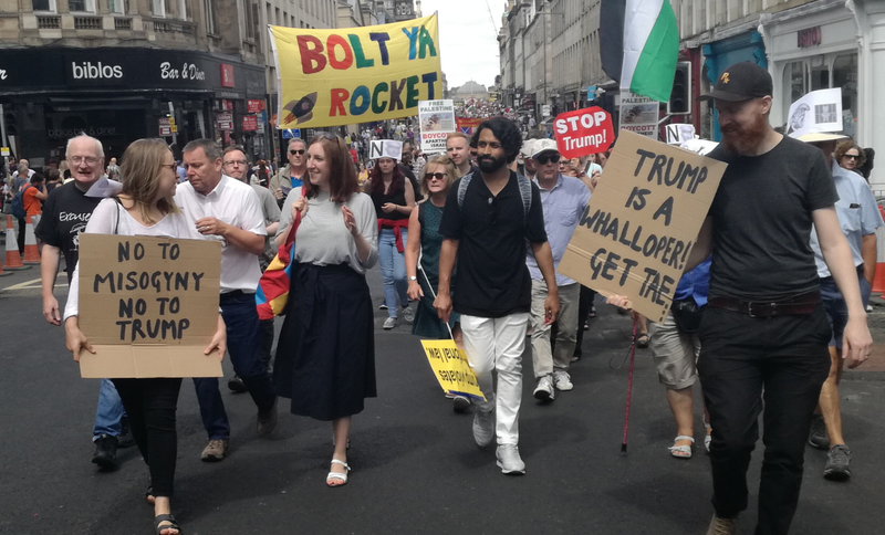 Illustration for article titled Scottish anti-Trump photo dump (long and comprehensive!)